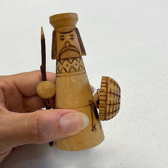 Vintage Russian Warrior Carved Figurine - Picture 5 of 7